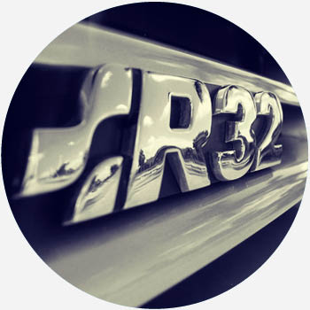 R32